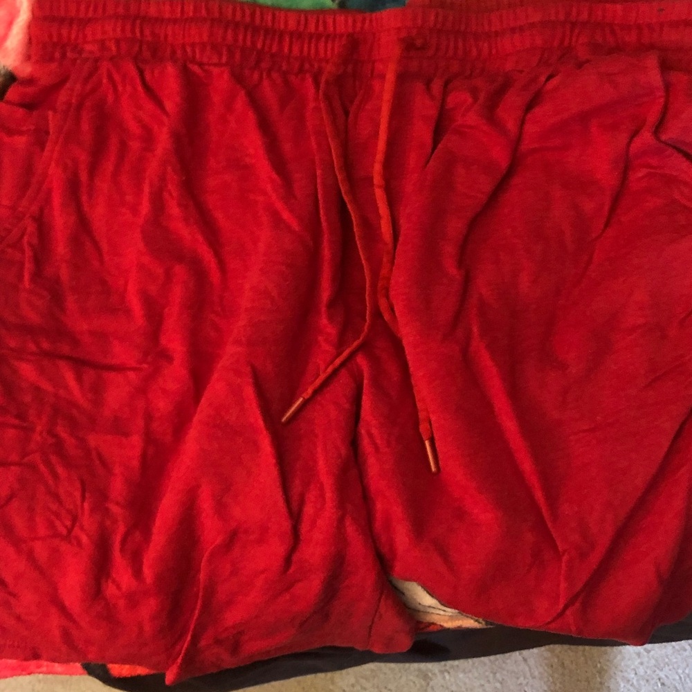 Men's Red Drawstring Casual Shorts